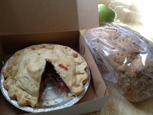 Strawberry Rhubarb Pie (Photo credit: Karen Loucks Rinedollar) 
